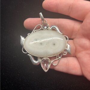 Elegant Silver Pendant with White Stone